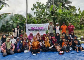 Pekarangan Jadi Solusi Krisis Pangan: Upaya Warga Desa Kertajaya Jaga Ketahanan Pangan Keluarga